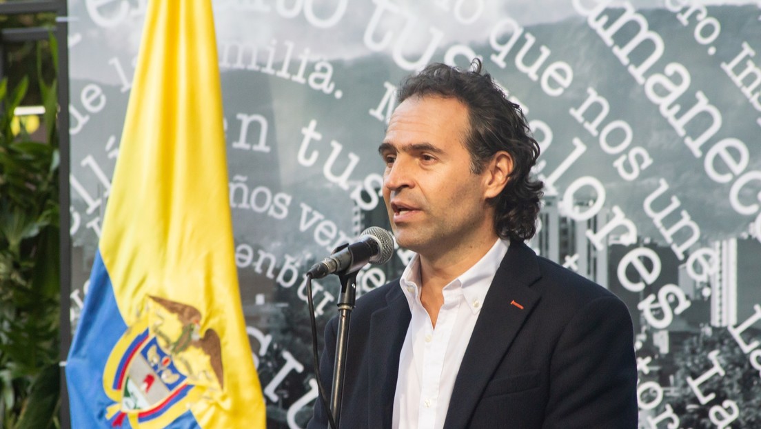 The «Ficondón» (Ficondom) arrives in Colombia, a  controversial campaign bet by the right-wing candidate that has ‘heated  up’ the social networks. Would you use it?