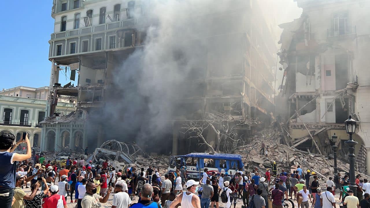 Reportan explosión en Hotel de La Habana, Cuba
