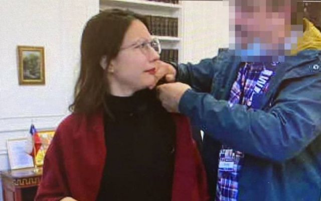 Tras desubicado comentario de camarógrafo a alcaldesa de Santiago CNN pide disculpas públicas