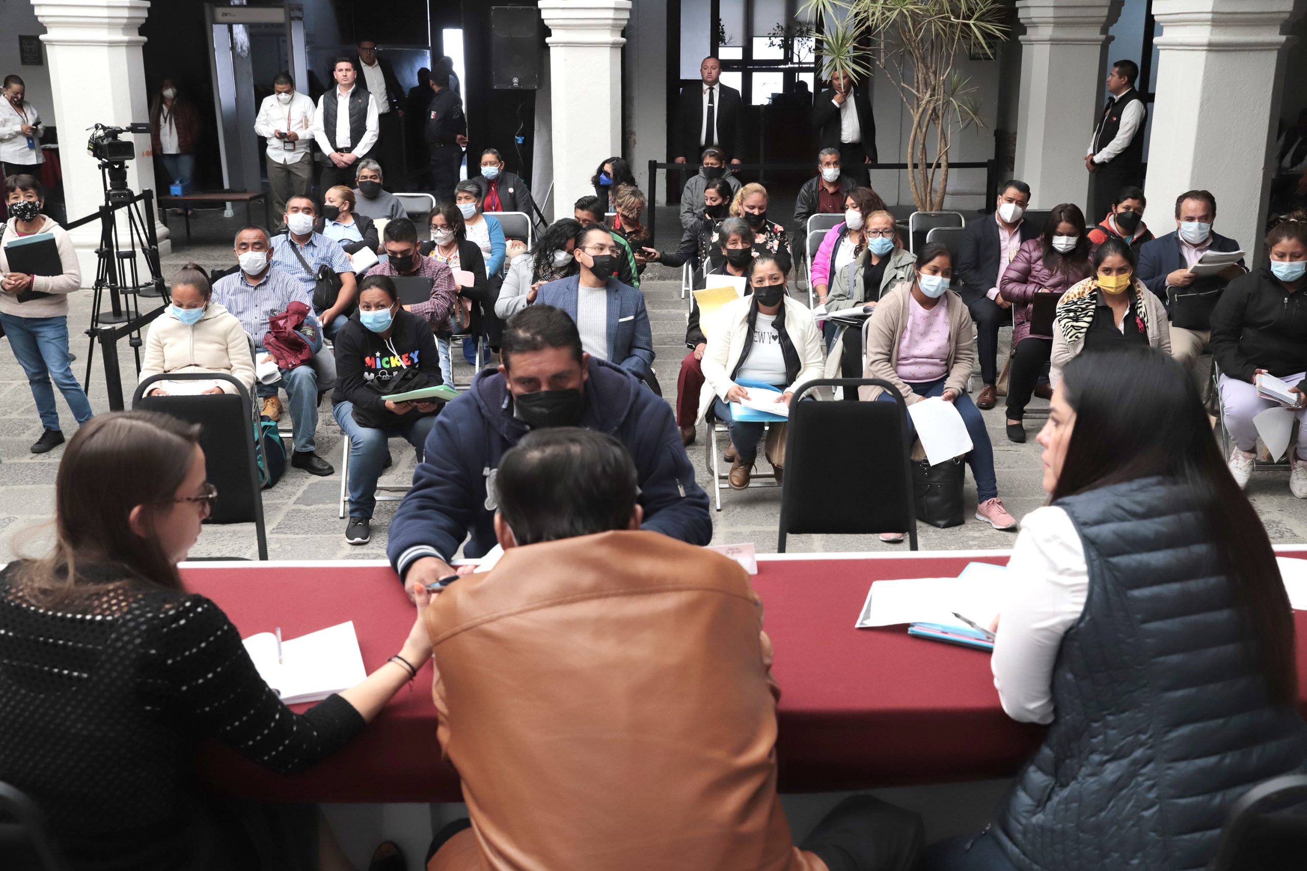 Barbosa apoya proyecto cultural en la Mixteca, en Martes Ciudadano