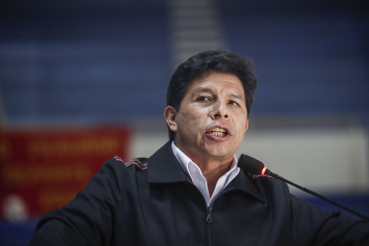 Perú: Fiscalía amplió investigación preliminar contra Pedro Castillo por corrupción