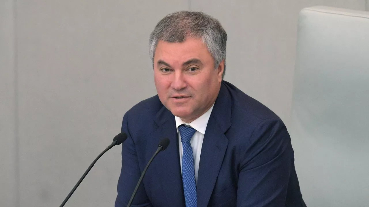 Jefe de la Duma Viacheslav Volodin: «Se debe hacer todo lo posible para que Ucrania se convierta en un Estado pacífico, democrático y soberano