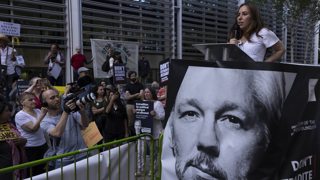 La salud de Julian Assange se ha deteriorado en prisión: según su esposa