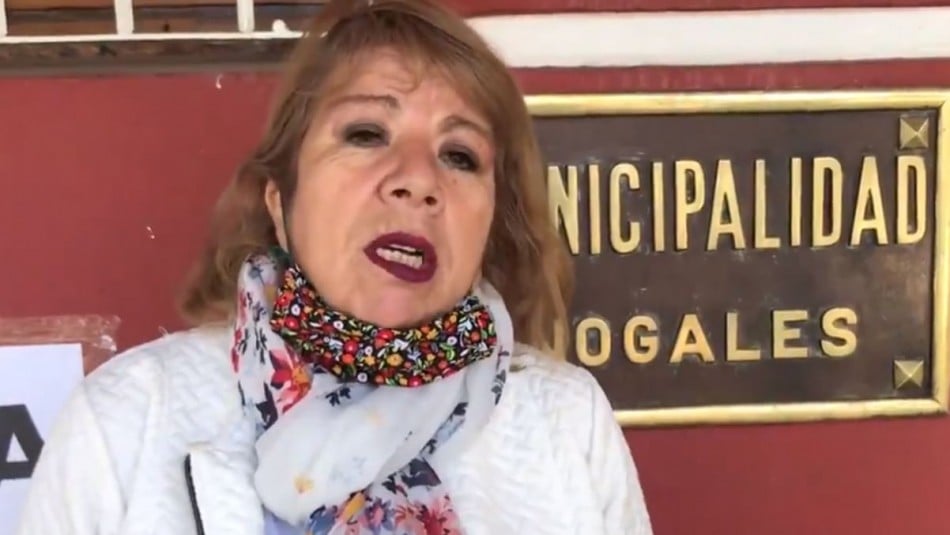 Alcaldesa de Nogales quedó con arresto domiciliario tras ser formalizada por estafar a un grupo de allegados con casi $180 millones