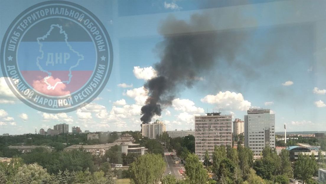 Ucrania envía más de 40 proyectiles contra una zona residencial en Donetsk