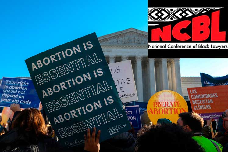 Agrupaciones ven como violación de sus derechos la abolición del aborto
