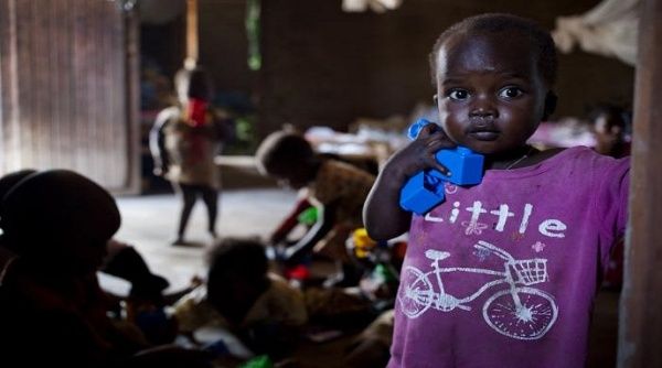 Infancia en África se debate entre el conflicto y la pobreza