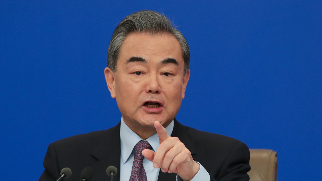 Canciller de China: «La seguridad internacional no puede ni debe garantizarse mediante el fortalecimiento de los bloques militares»