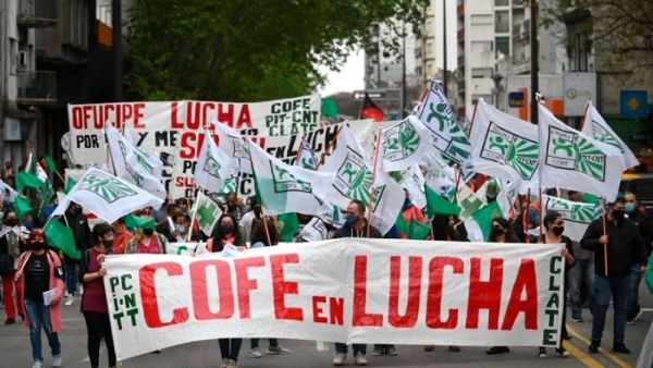 Protesta en Uruguay por recuperación del salario