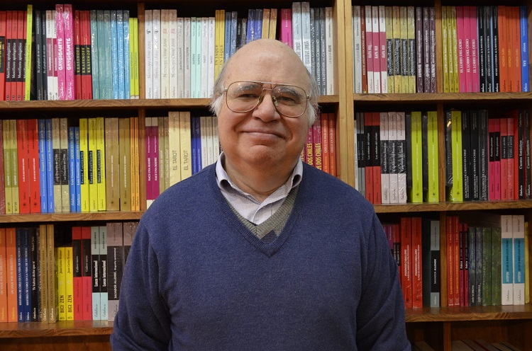 Historiador Felipe Portales: «Sea que gane el Apruebo o el Rechazo finalmente se cambiará de la Constitución lo que las dos derechas acepten»