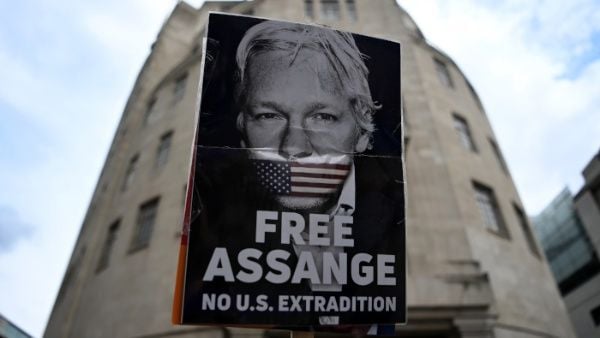 Organizaciones de periodistas exigen la «inmediata» liberación de Assange