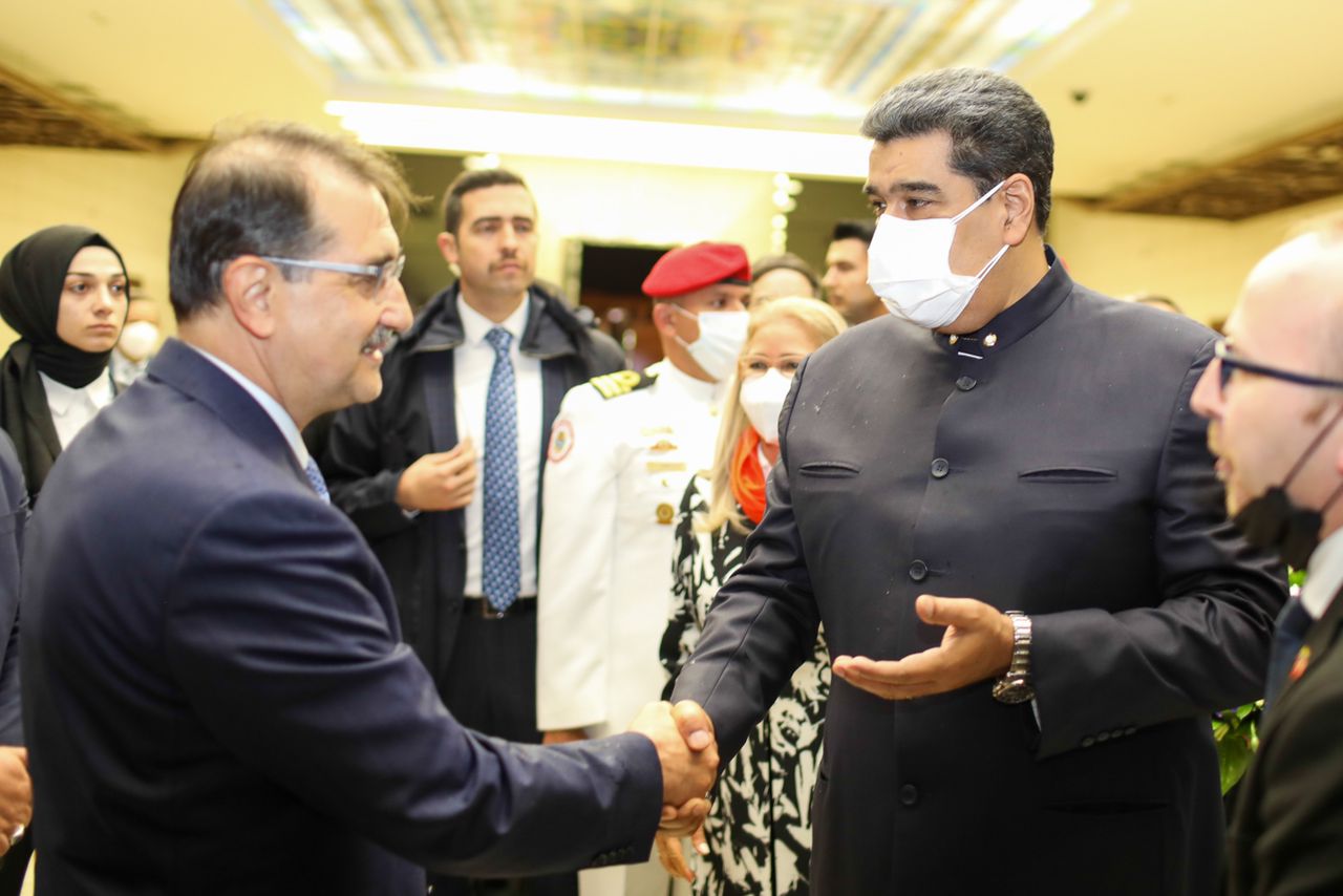Maduro llega a Turquía para seguir consolidando lazos de hermandad