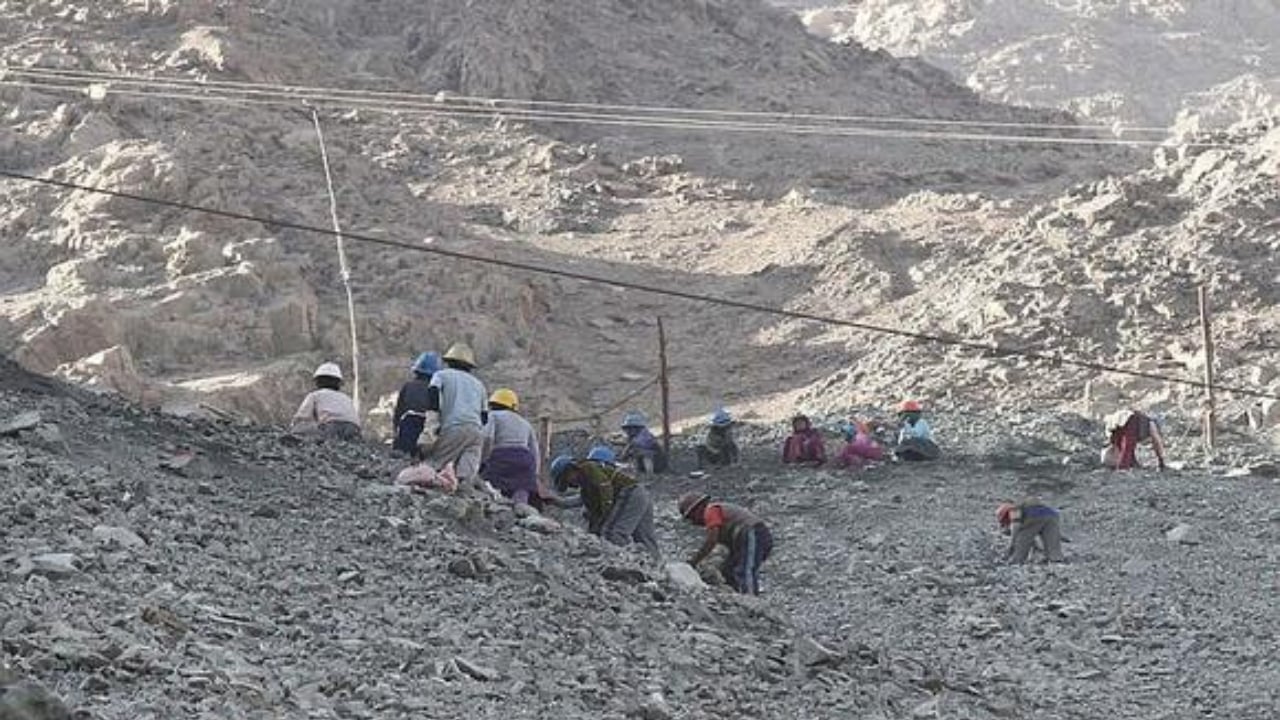 Perú: enfrentamiento entre mineros artesanales dejó al menos 14 muertos