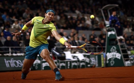 Rafael Nadal se impone a Novak Djokovic y pasa a semis de Roland Garros