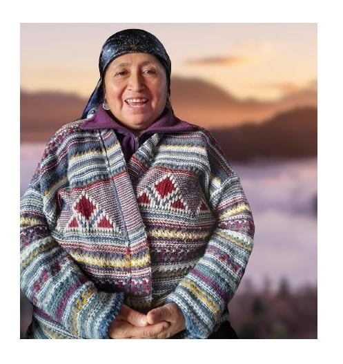 Arte textil desde el territorio mapuche lafkenche: Ngürrekafe Rosa Colihuinca Ñanco del Lof Rawkenwe