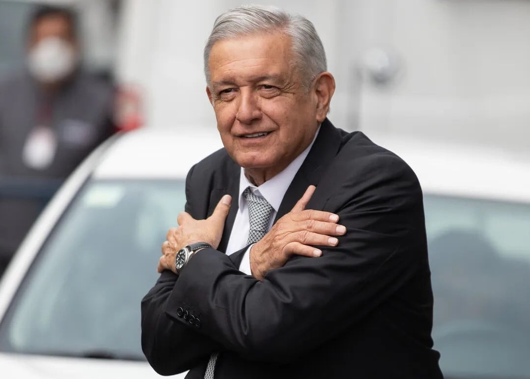 AMLO instruye abrir archivos sobre la Guerra Sucia