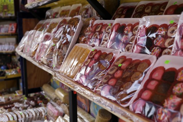 ¿De visita en Puebla?, agenda recorrido por la «calle de los dulces»