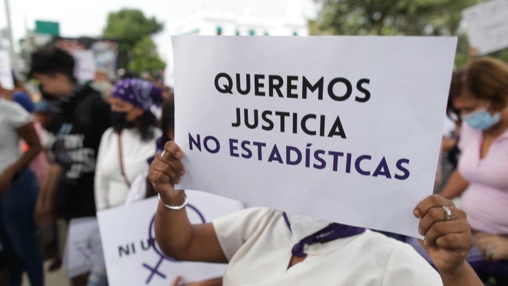 Universitarios realizan foro sobre desapariciones y feminicidio en Panamá