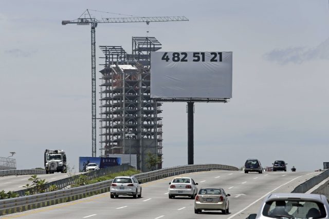Analizará Congreso de Puebla penar con 10 años de cárcel contaminación visual