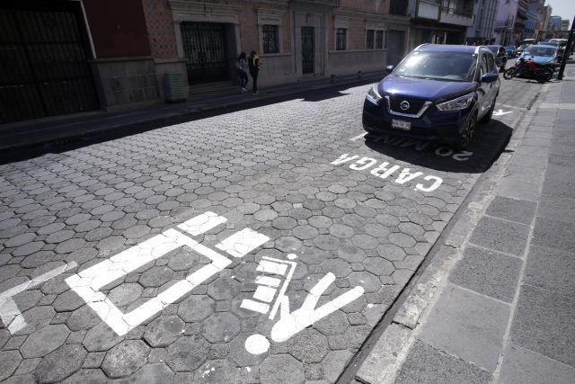 ¡Atentos!, este lunes inician multas de parquímetros sin costo, pero oficiales