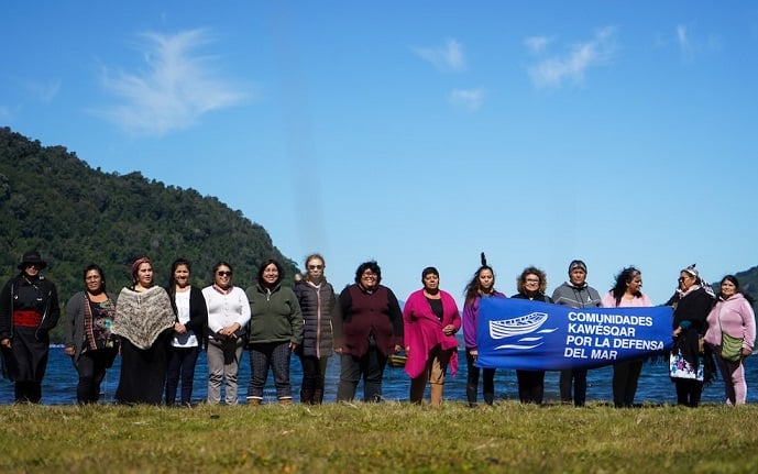 Impulsan articulación de mujeres por la defensa del mar en el sur de Chile