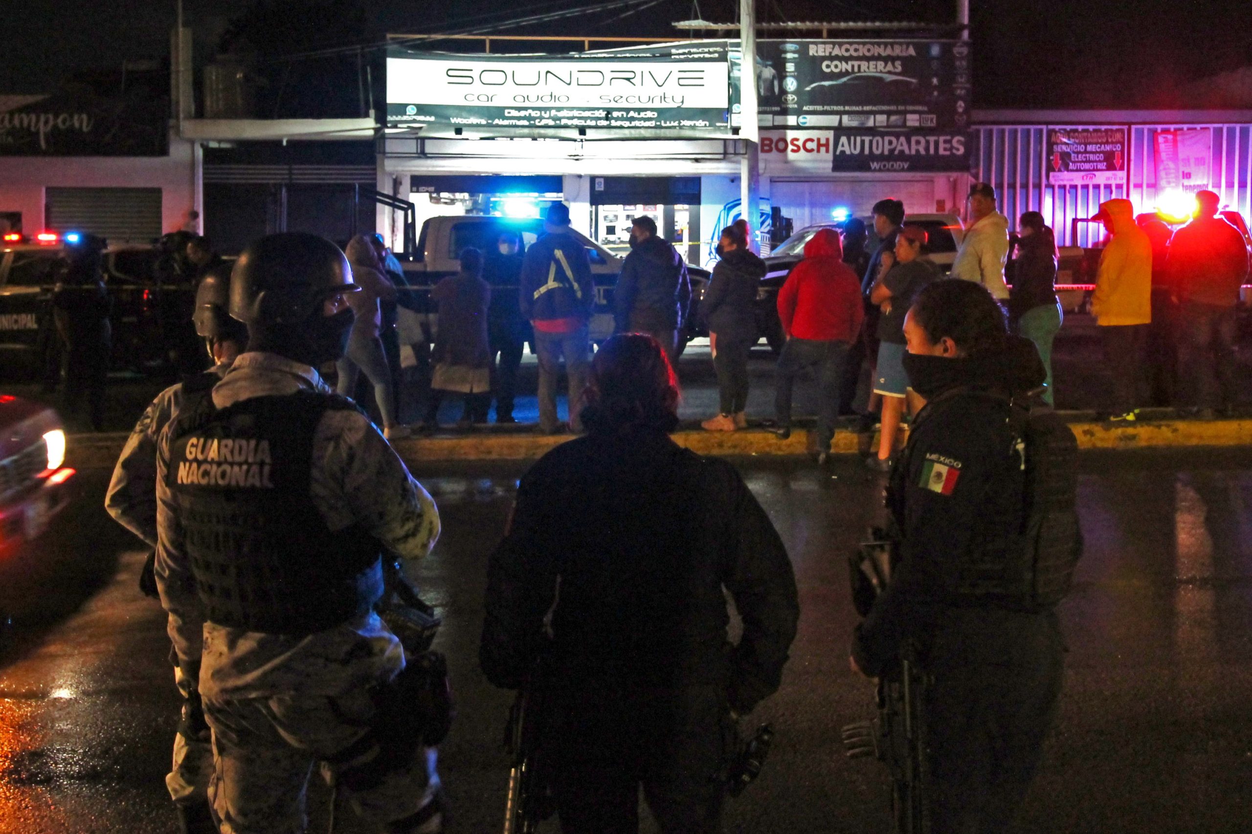 Son asesinados dos hombres en Santa María Xonacatepec, otro más sale herido