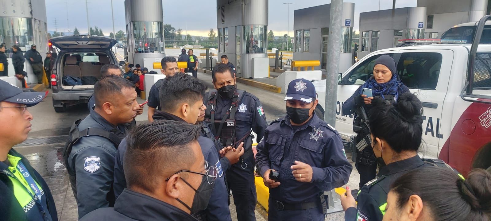 Policía estatal y municipal resguardan a 12 migrantes centroamericanos