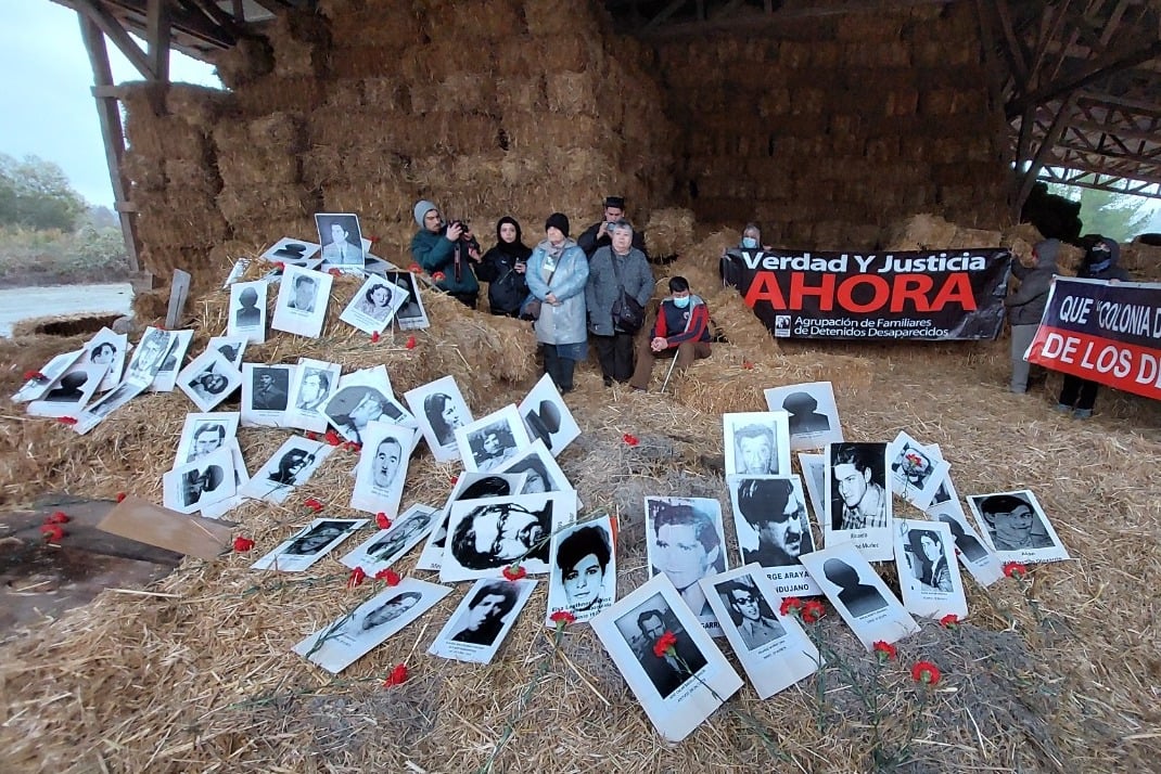 Viaje a Colonia Dignidad: Los esfuerzos de las históricas luchadoras y las promesas incumplidas por Verdad, Justicia  y Memoria en el enclave alemán