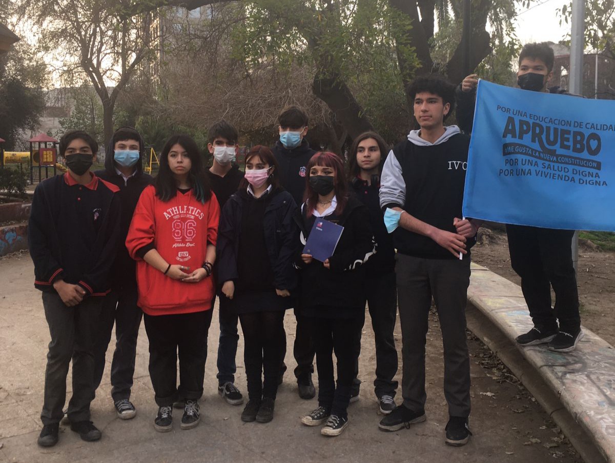 Comando Secundario por el Apruebo: Estudiantes definen postura frente al plebiscito