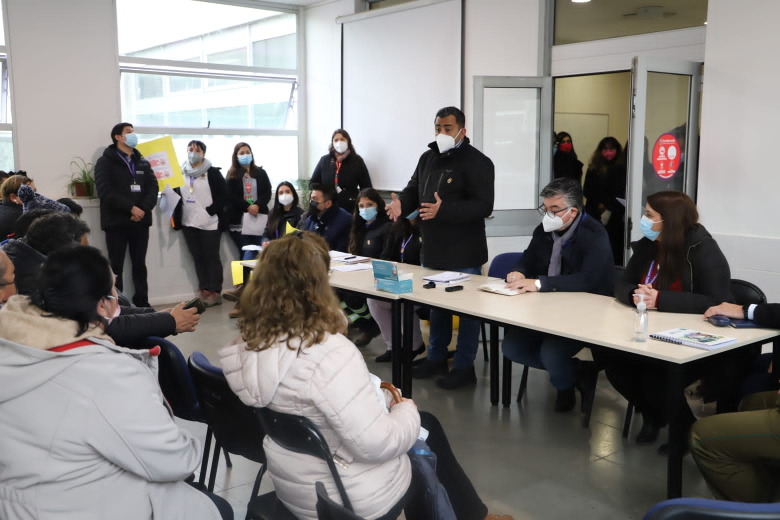 San Bernardo: Realizan jornada de reflexión sobre seguridad tras agresiones sufridas por funcionarios de la salud municipal