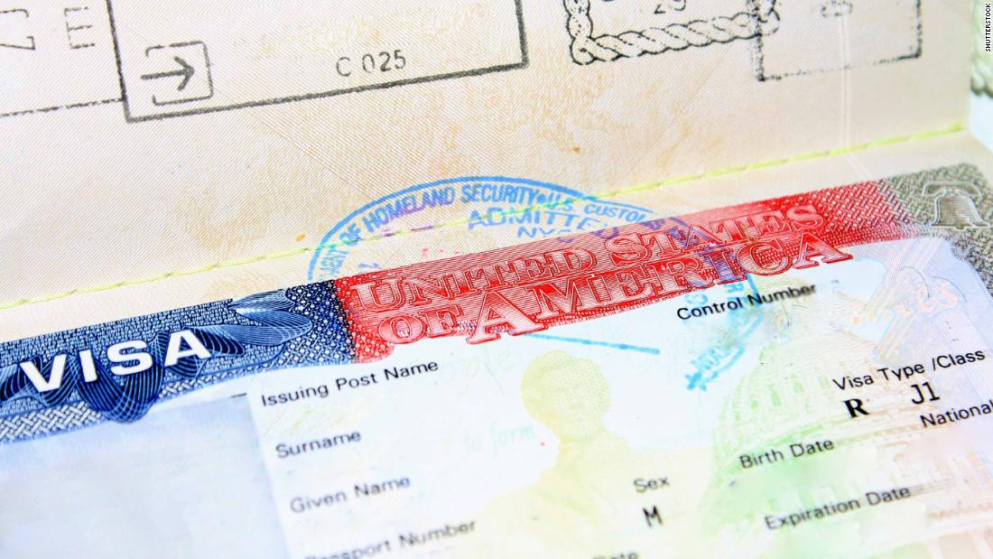 Ebrard espera que EU emita más visas de trabajo para mexicanos