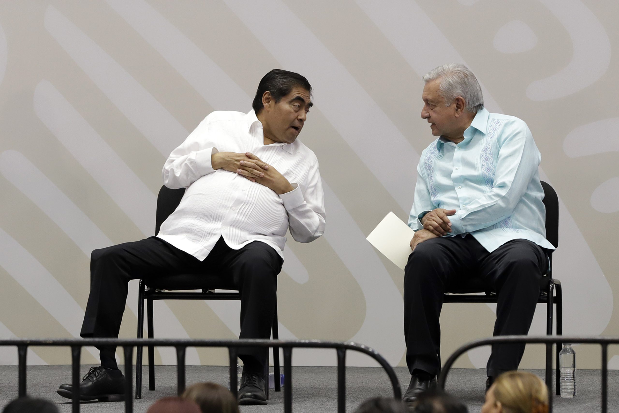 Barbosa y gobernadores de Morena se reúnen con AMLO; tratan temas políticos