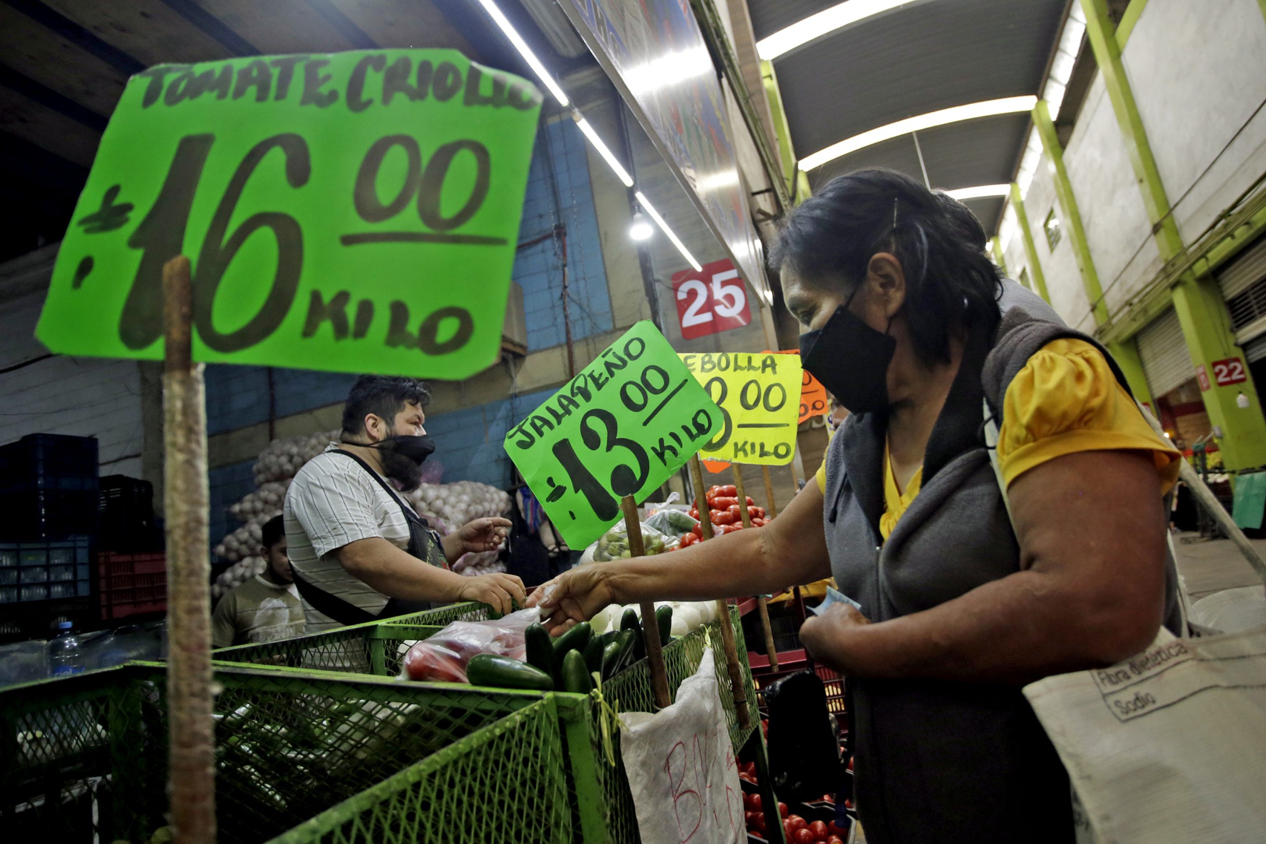 Banxico prevé mayor inflación para este año