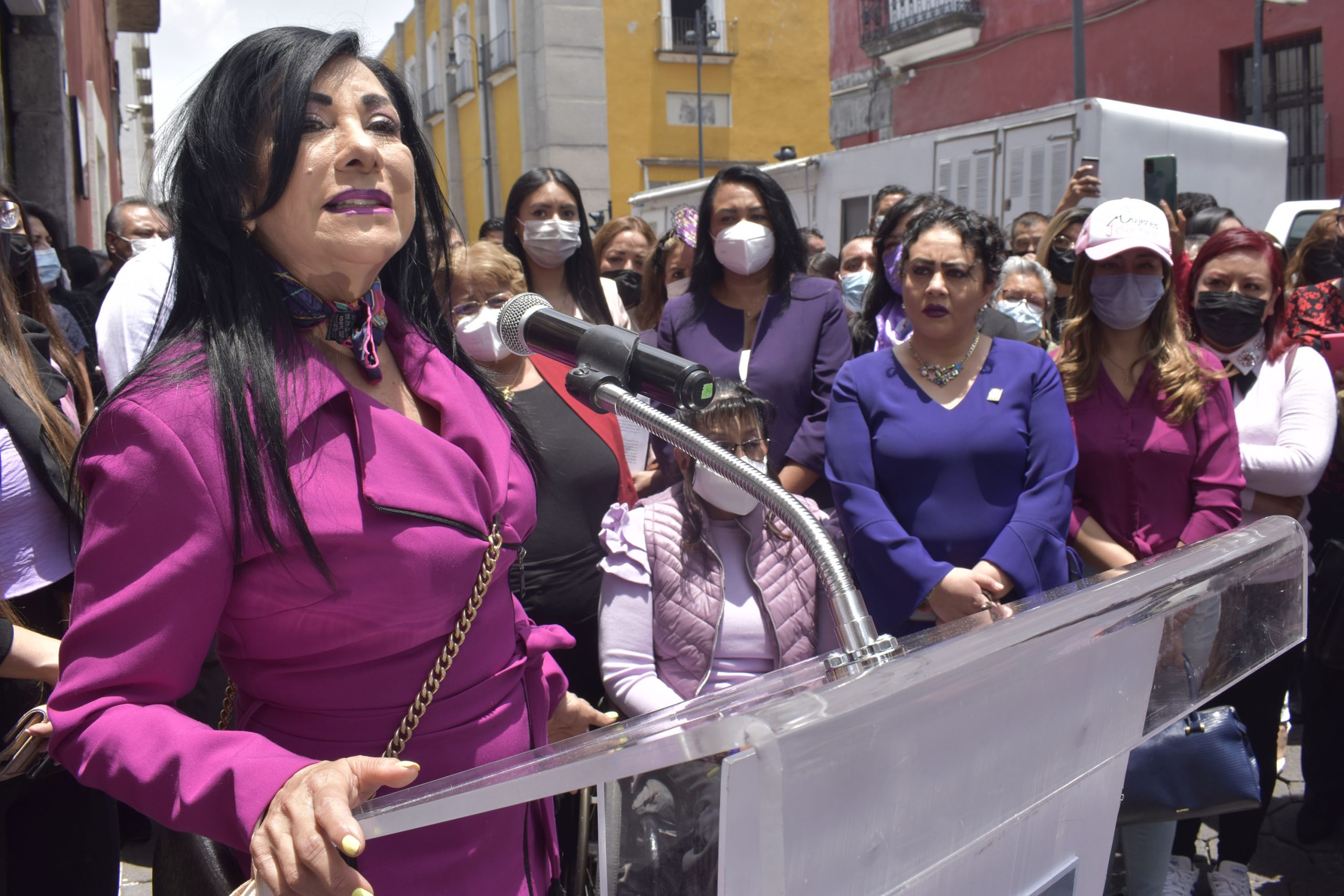 Niega Lucero Saldaña interés del PRI en denunciar destapes de Morena