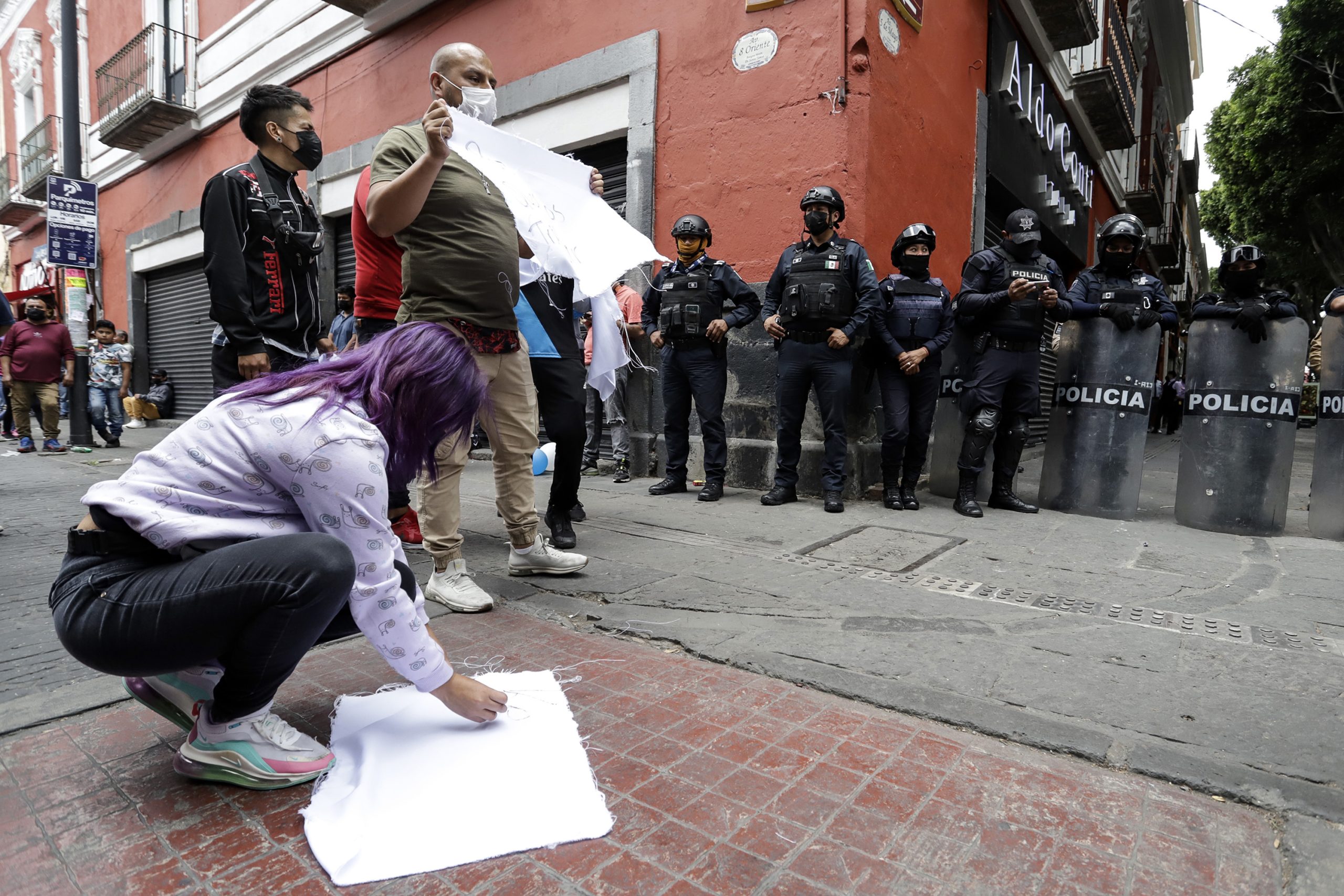 Ambulantes vs operativos, eterna pelea sin ganador en Centro de Puebla