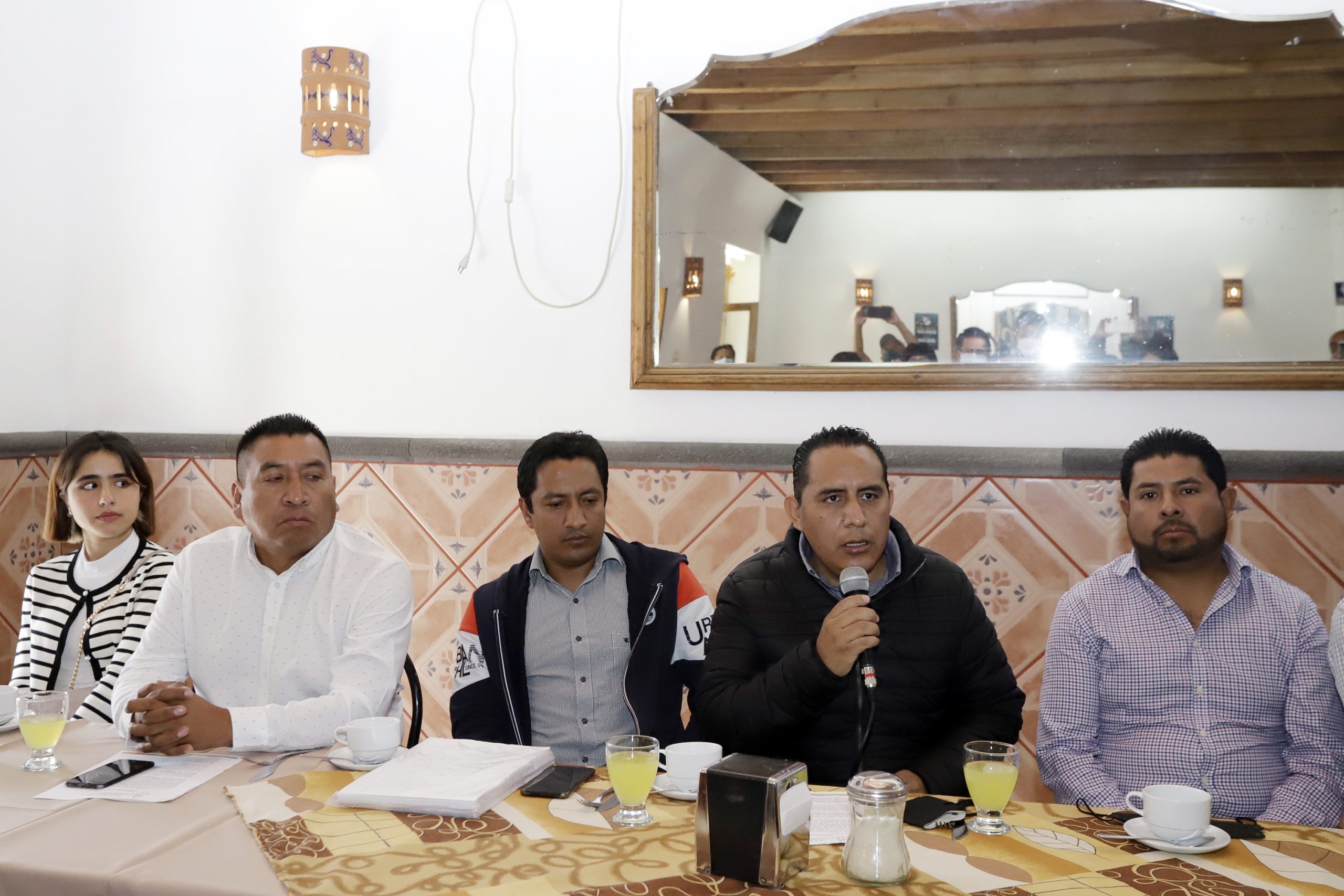 Sin salario digno, el 80% de alcaldes auxiliares de Puebla