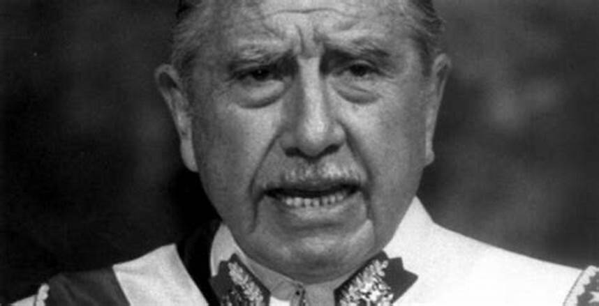 Opción Rechazo: La perpetuación de la rapiña y la segregación implantadas por Pinochet y la derecha