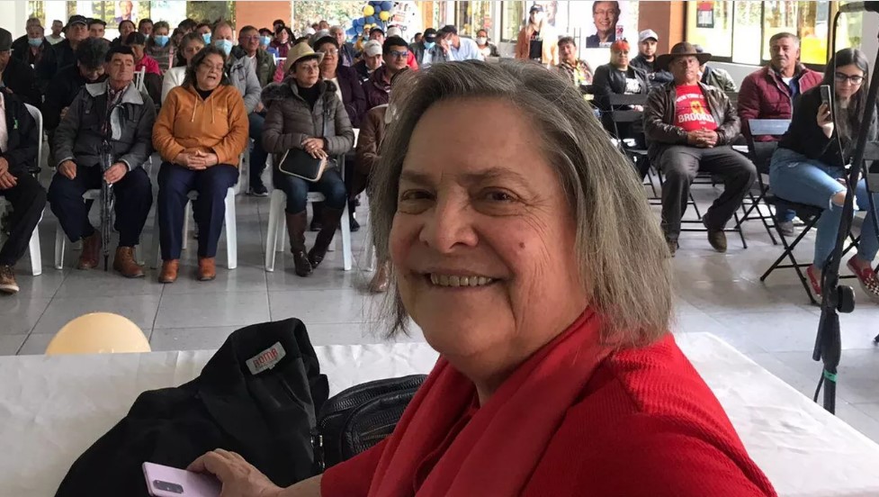Senadora del Pacto Histórico Clara López: «El Gobierno de Duque no raspó la olla, se la llevó»