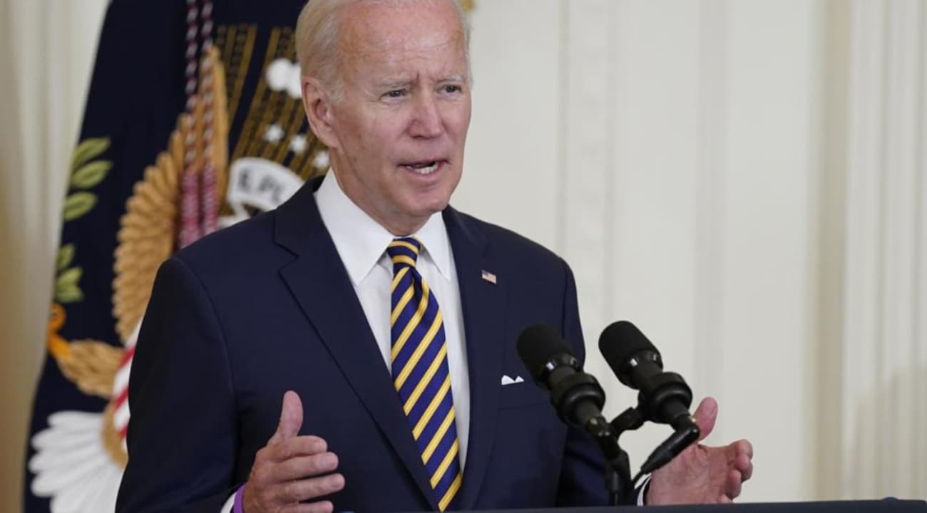 ¿Y Chile para cuándo? Biden anuncia condonación parcial de la deuda educativa