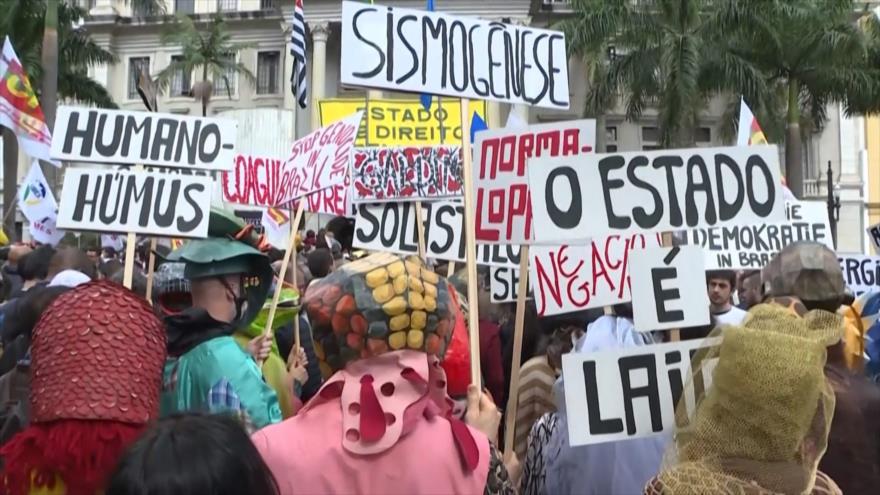 Brasileños marchan en la defensa de la democracia pisoteada por Bolsonaro