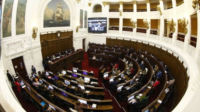 Socialismo Democrático propone ejes para nuevo proceso constitucional: Voto obligatorio, 100 convencionales más escaños, quórum de 4/7 o 3/5 y 6 meses de plazo