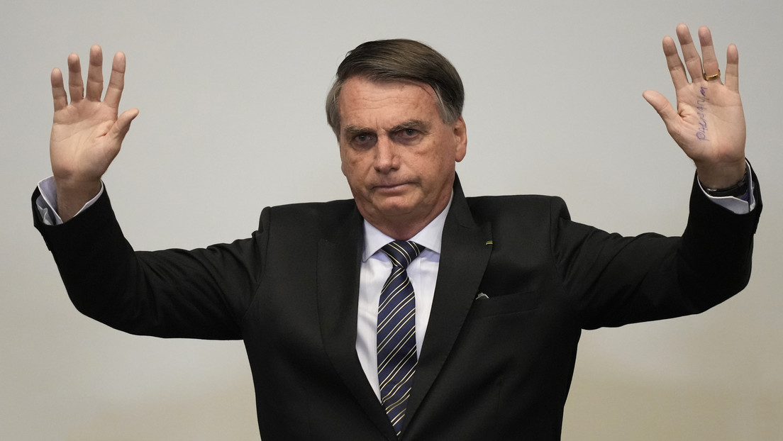 Policía Federal de Brasil solicita procesar a Bolsonaro por desinformar sobre el COVID-19