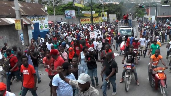 Protestas contra la inseguridad en Haití dejan saldo de por lo menos dos muertos