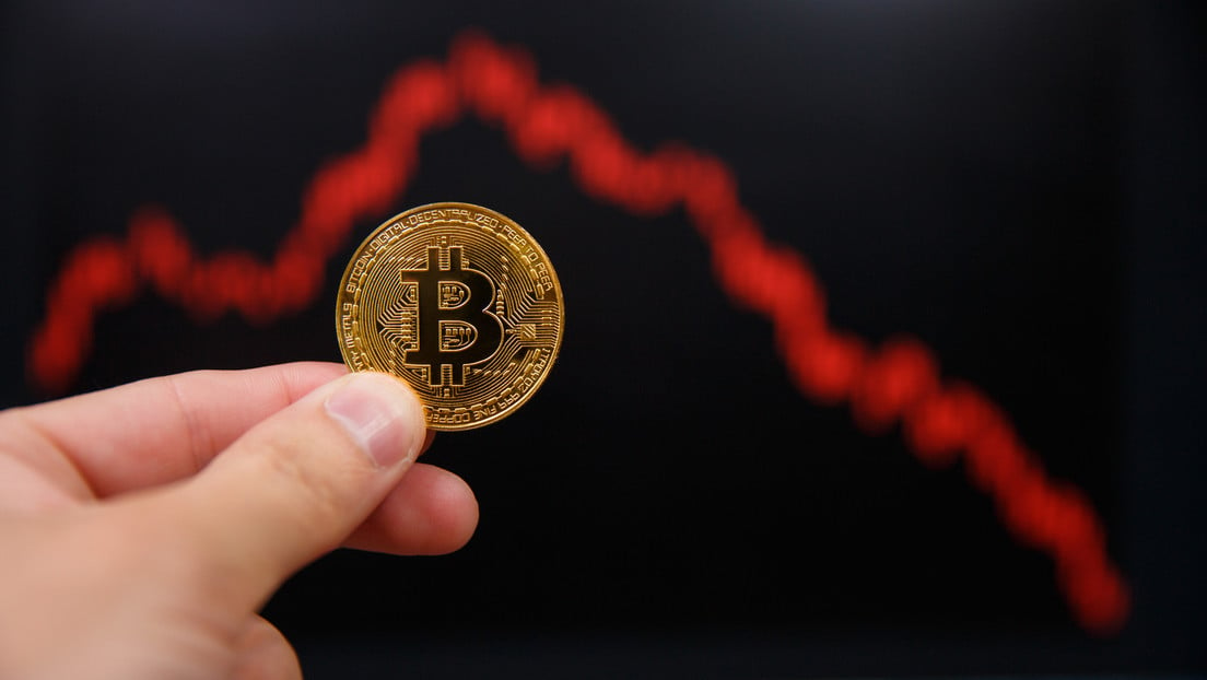 El bitcóin sufre caída del 6 % en cuestión de minutos