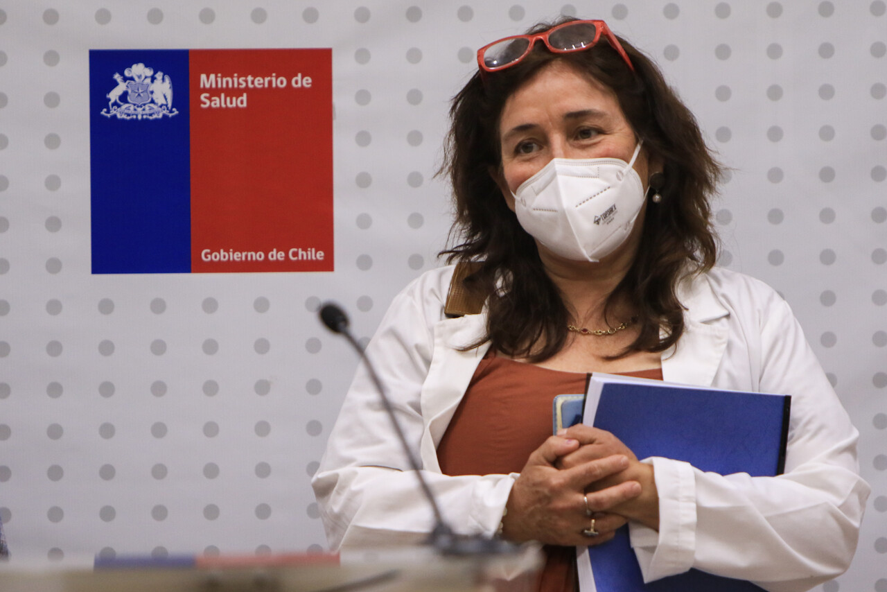 Ministra Yarza anuncia mesa de trabajo con Isapres para «transitar tranquilamente» hacia Fondo Único de Salud