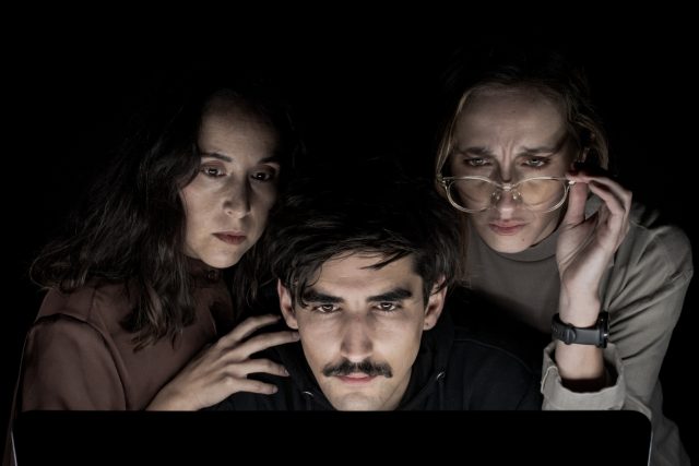 No llorar: Compañía Teatro del Subsuelo revisita la revuelta de 2019 y su inagotable búsqueda de justicia en un contexto de impunidad