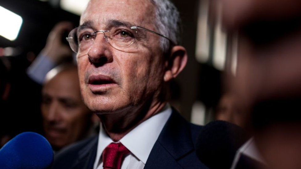 Fiscalía de Colombia solicita nuevamente desestimar investigación contra Uribe por fraude procesal