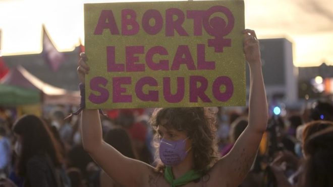 Reforma de ley del aborto en España tendrá su aprobación definitiva en los próximos meses