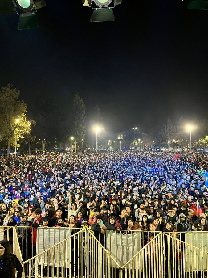 Cuasi nula cobertura de canales de TV a grandes manifestaciones en favor del Apruebo reabre debate sobre libertad de prensa en Chile