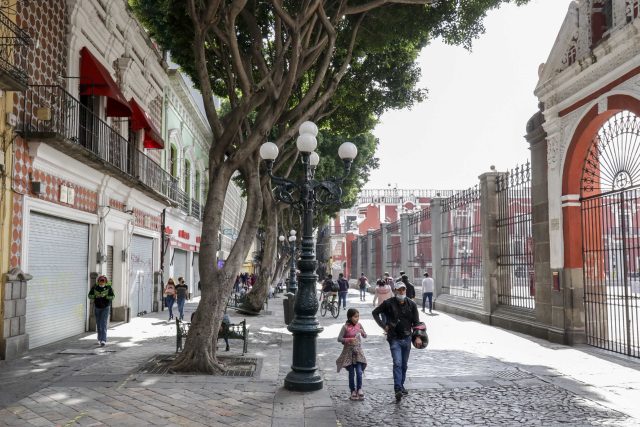 Ayuntamiento realiza revisión en transeúntes “a discreción”; edil justifica acciones